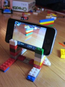 Read more about the article Future Phones Could Be as Easy to Build and Upgrade as LEGOs