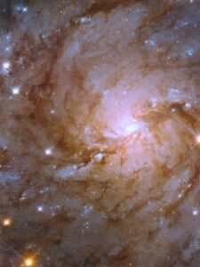 Read more about the article Hubble telescope spots stunning ‘Hidden Galaxy’ Behind Milky Way