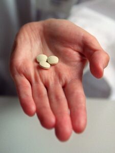 Read more about the article Insta & Fb remove posts offering Abortion Pills amid Roe v. Wade